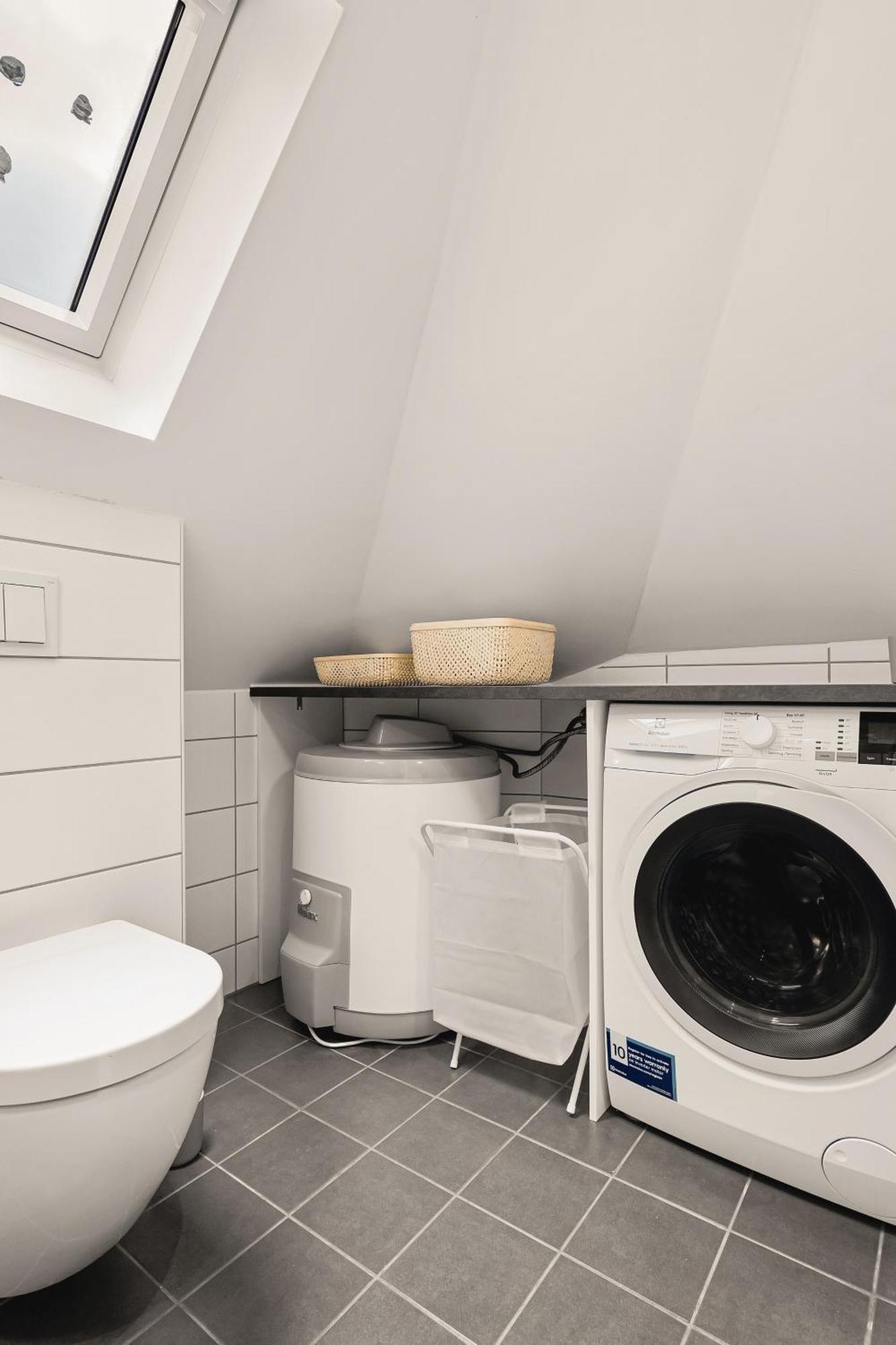 Dinbnb Apartments I 350M To Bryggen I Renovated 2023 I Quiet Top Apart Берген Экстерьер фото
